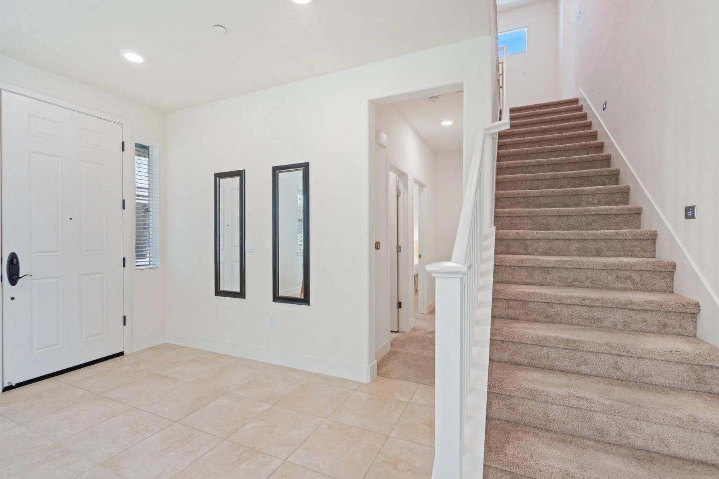 2762 Alliston Loop