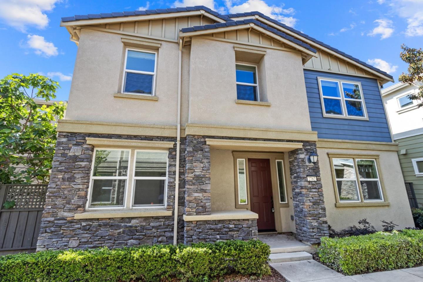 2762 Alliston Loop