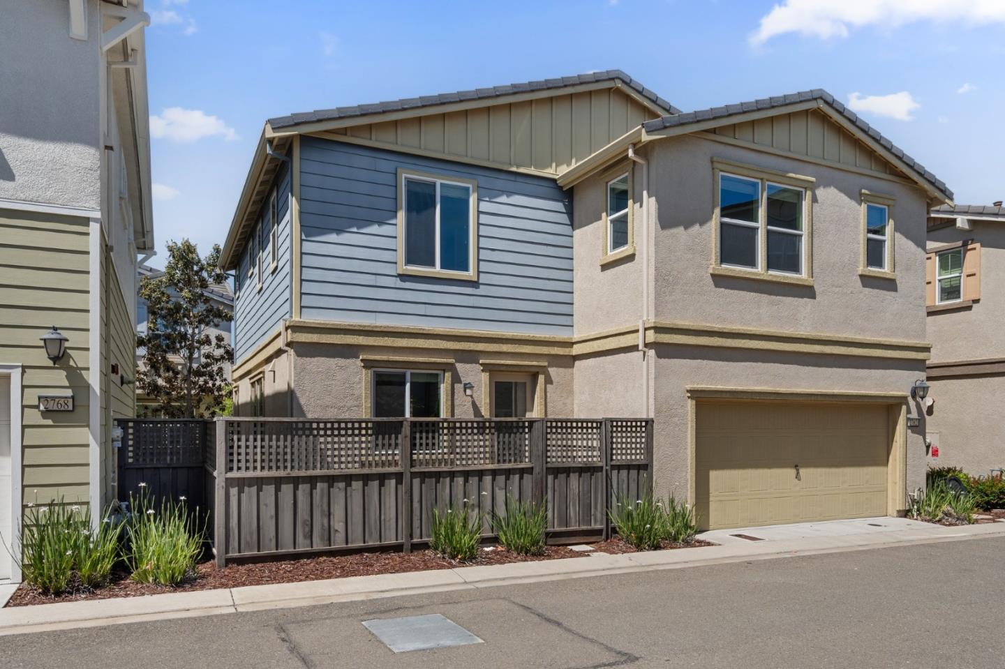 2762 Alliston Loop