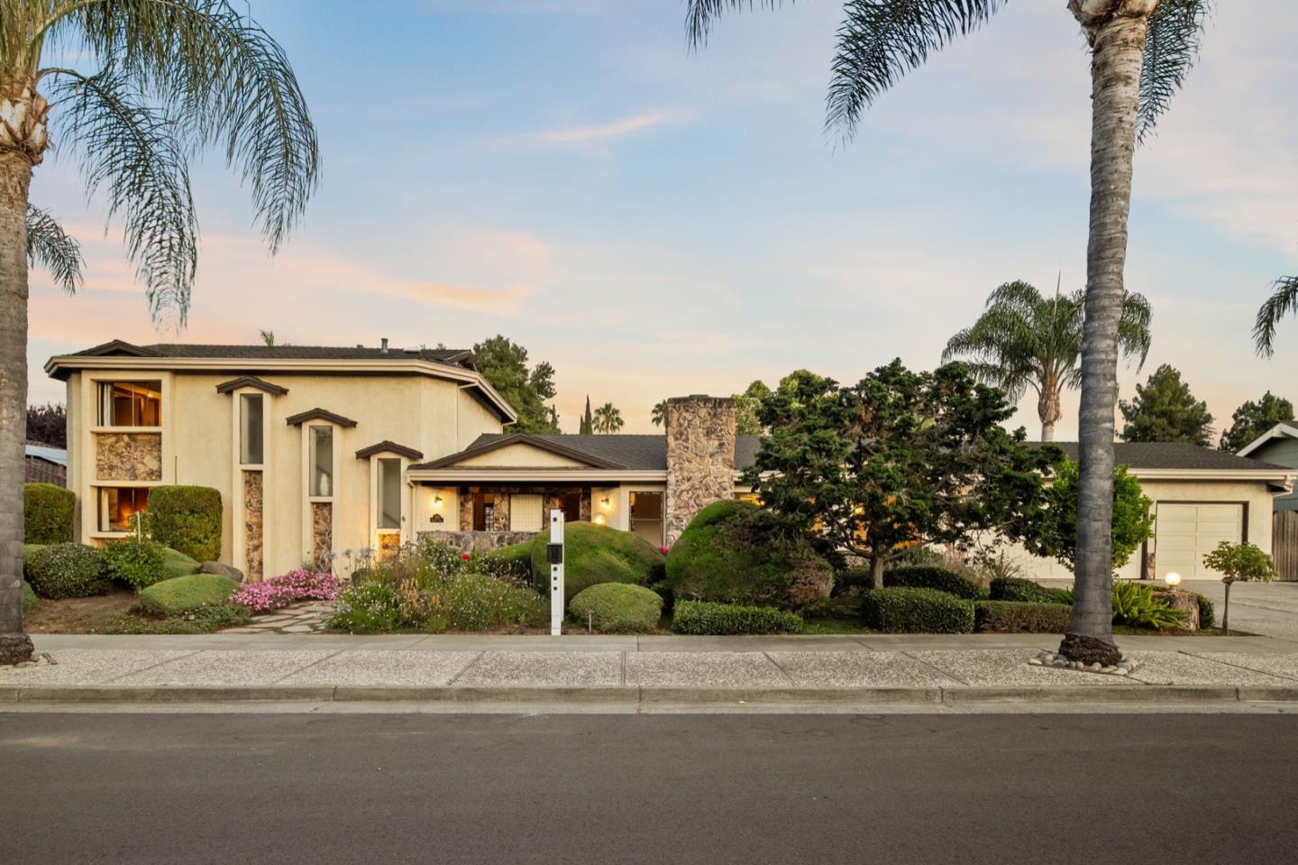 1462 Robsheal Drive