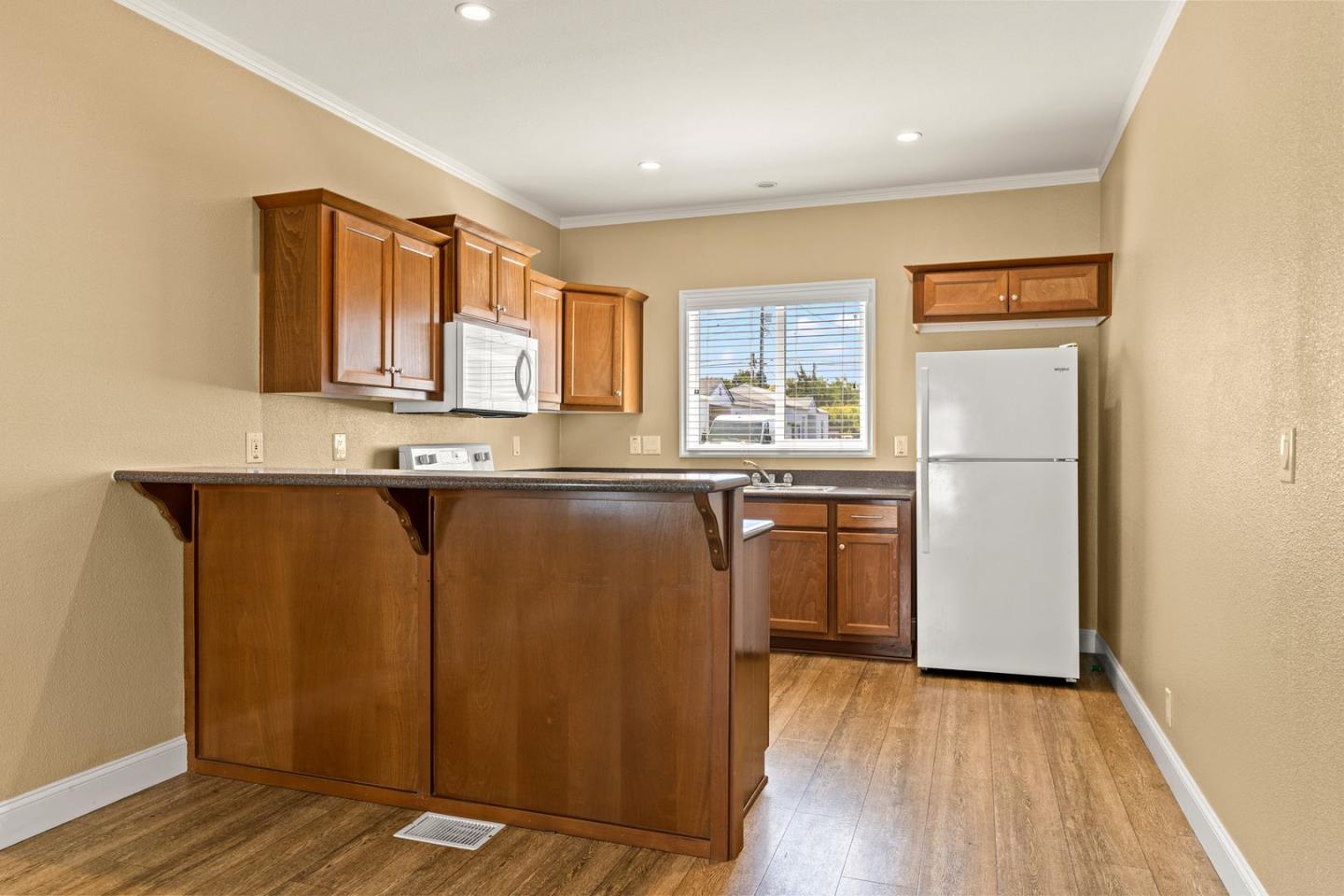 230-250 Smalley Avenue