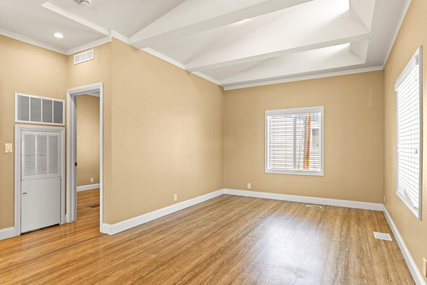 230-250 Smalley Avenue