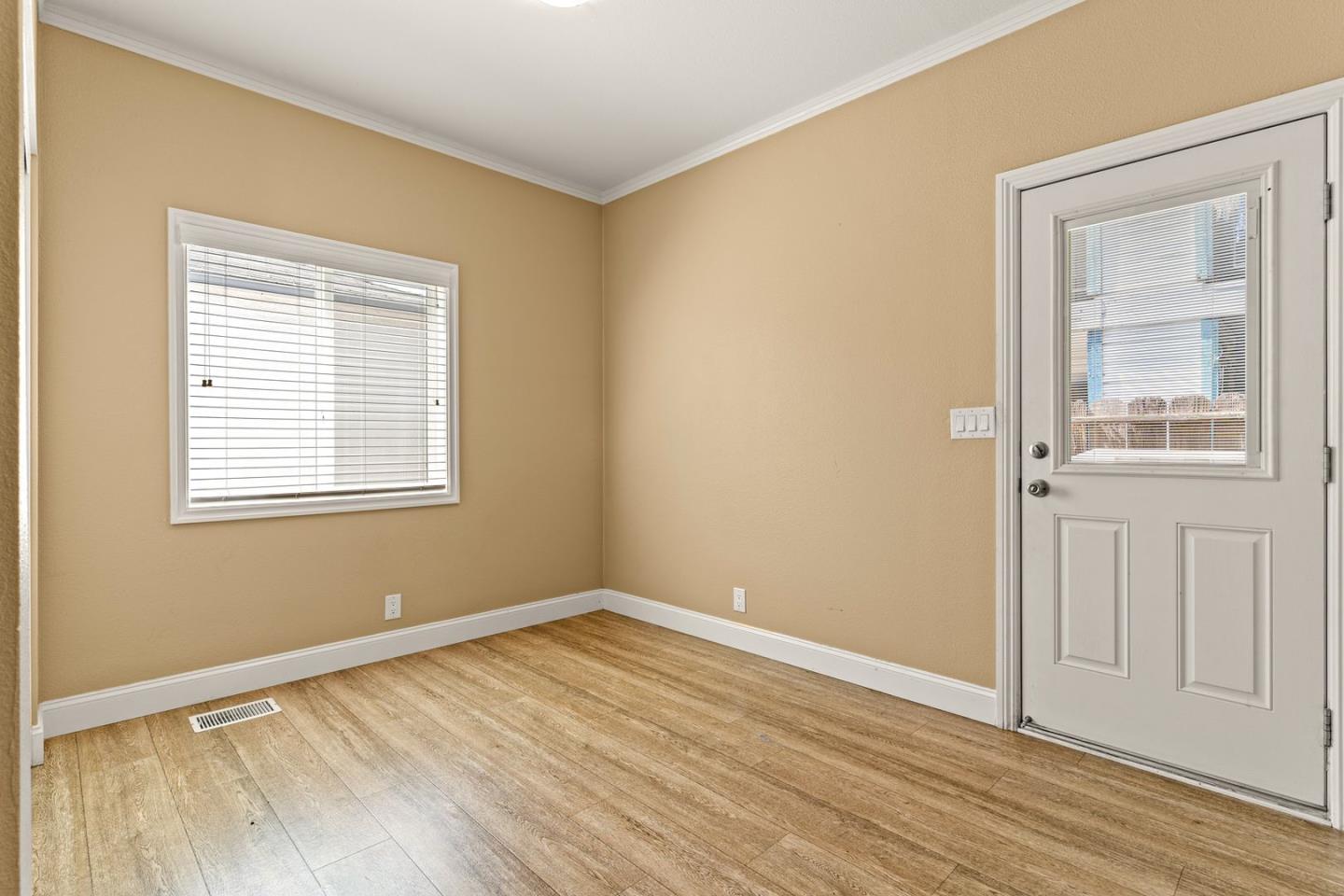 230-250 Smalley Avenue