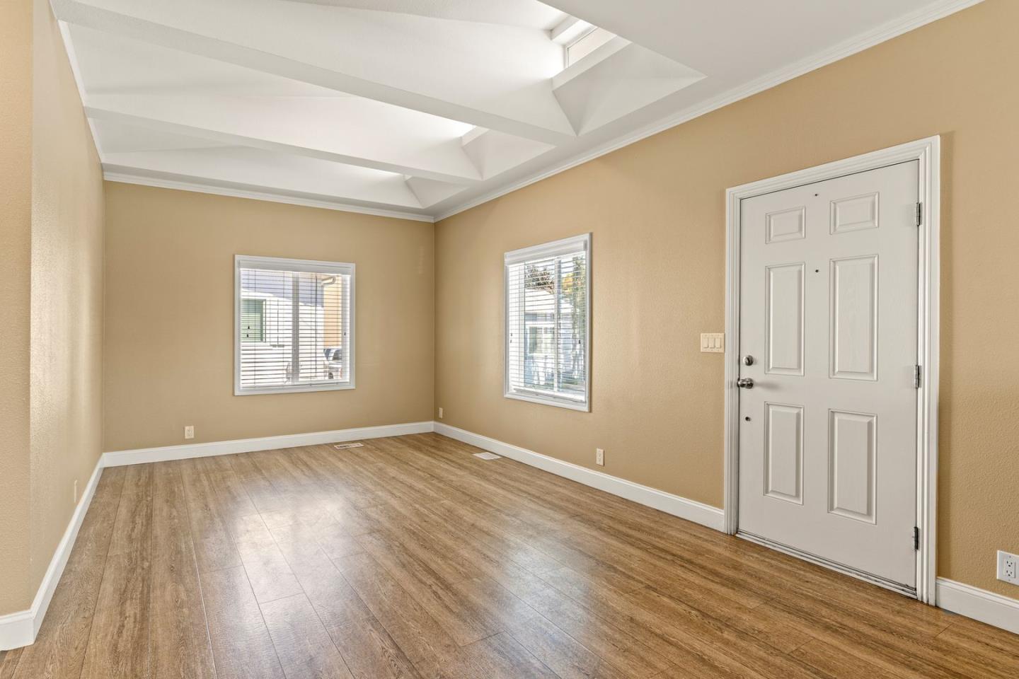 230-250 Smalley Avenue