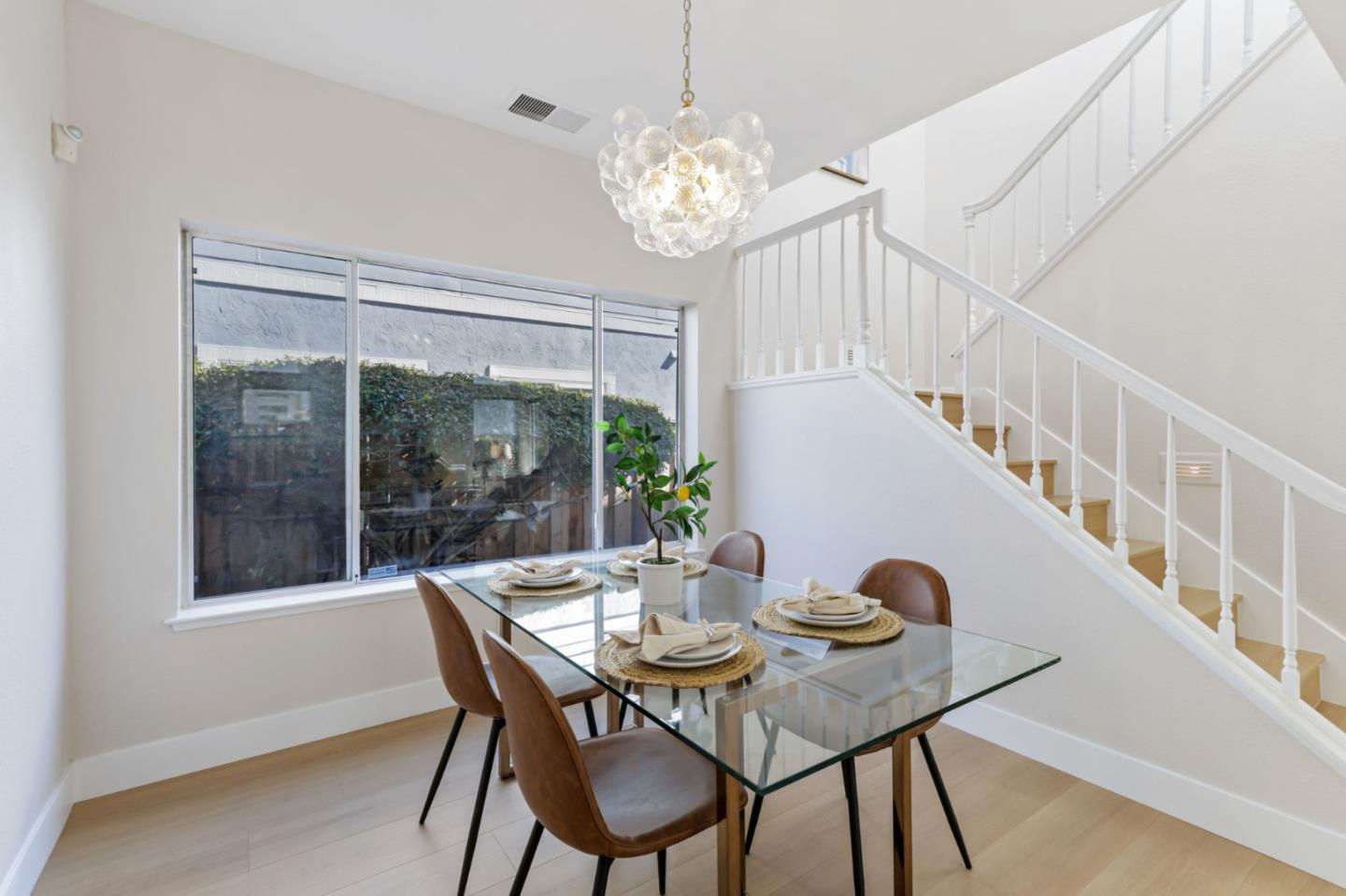 33283 Sunriver Common
