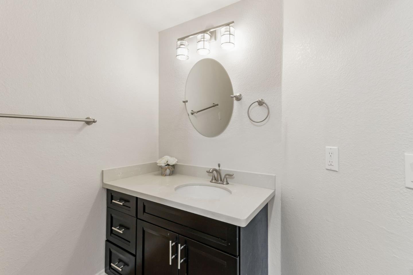 33283 Sunriver Common