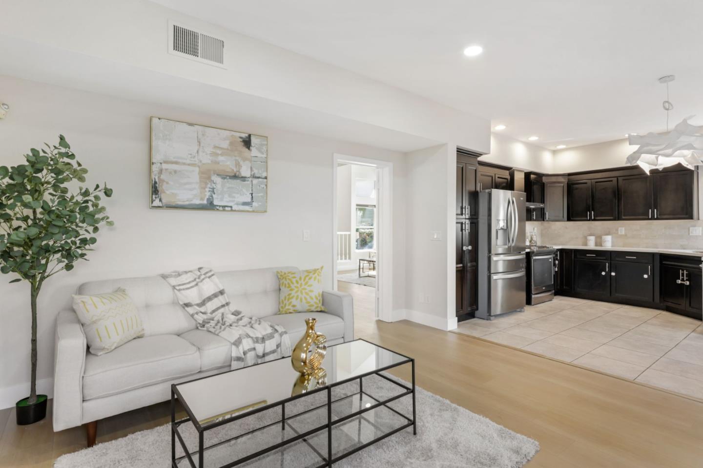 33283 Sunriver Common