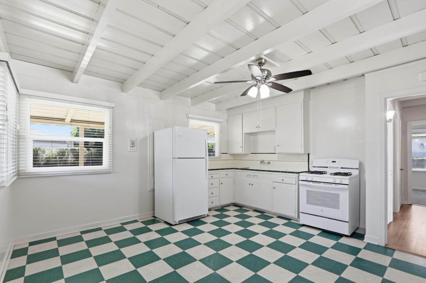 3216 Bluebird Drive