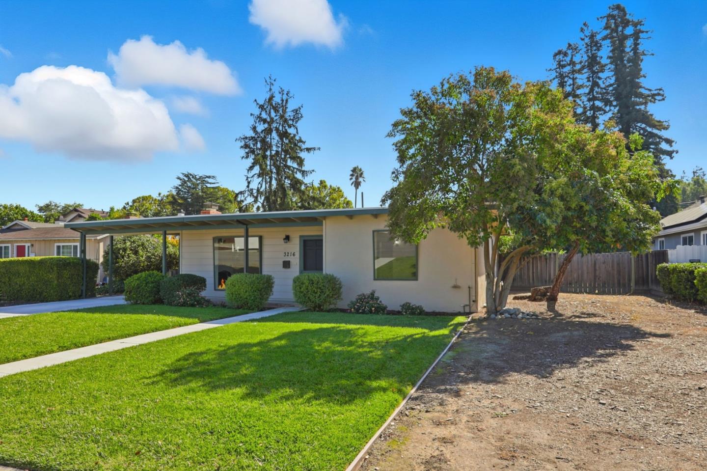 3216 Bluebird Drive