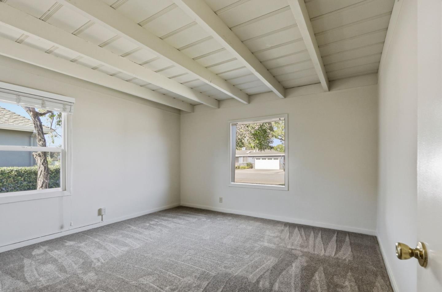 3216 Bluebird Drive