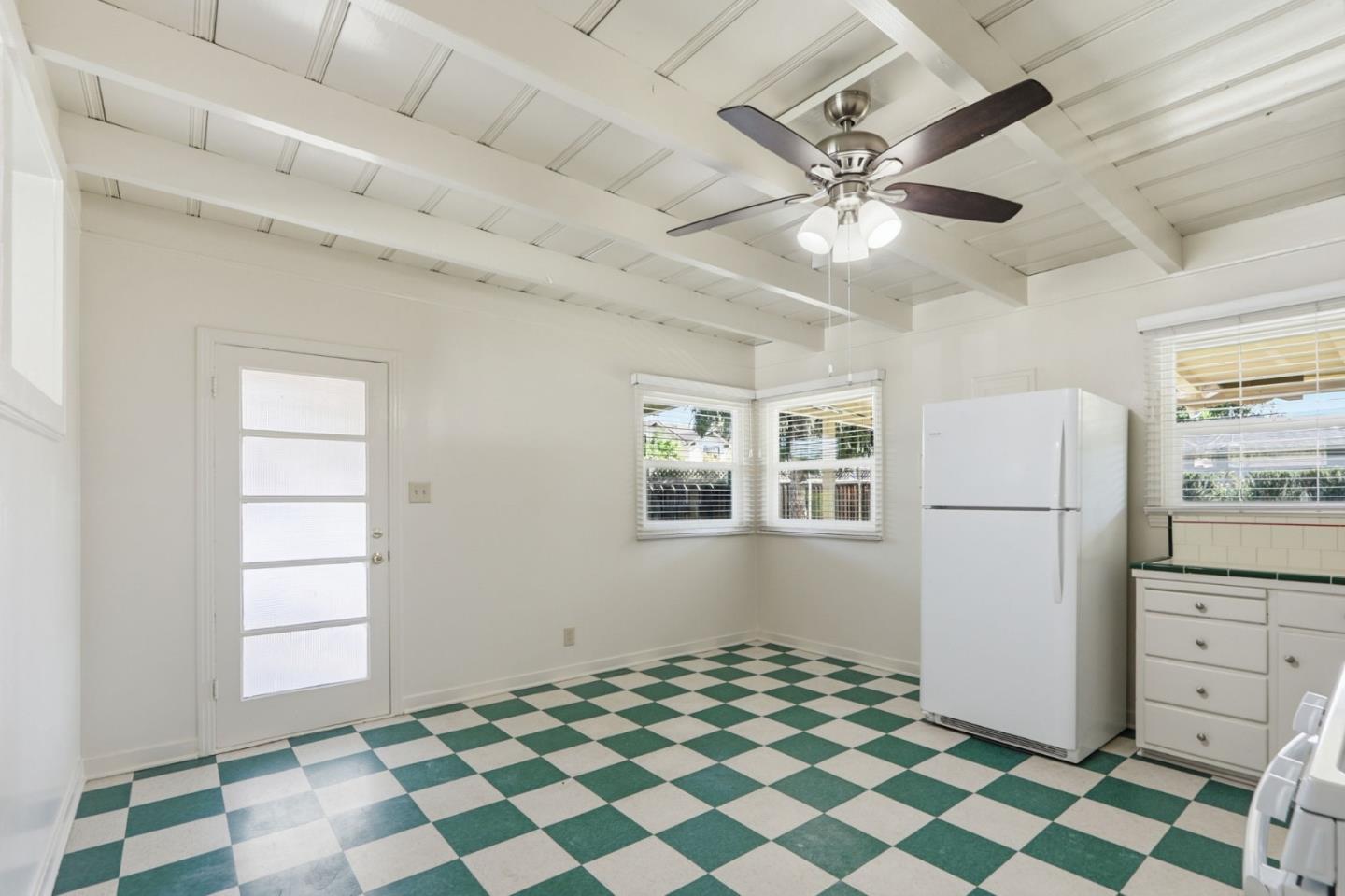 3216 Bluebird Drive