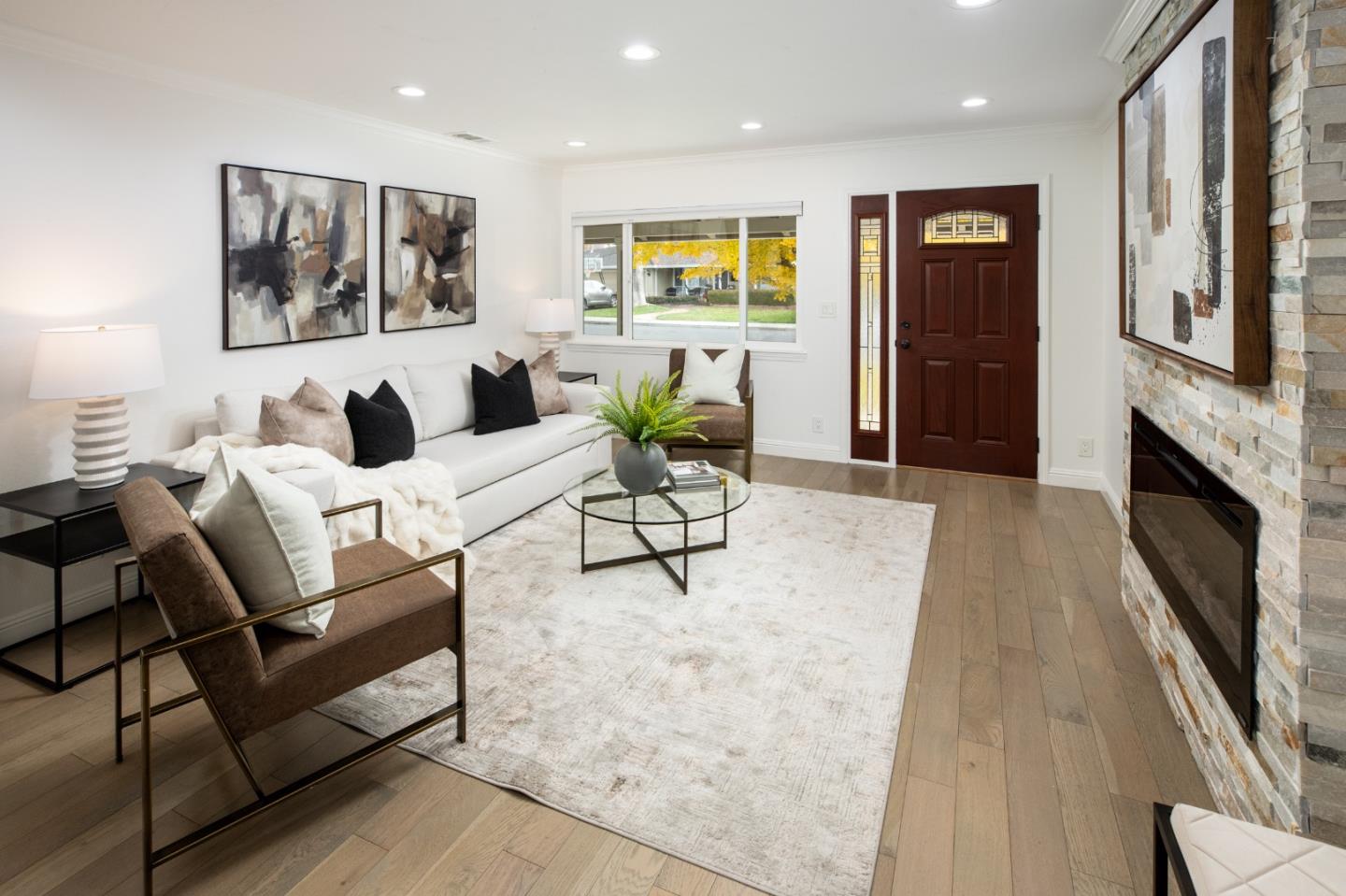 2381 Rosita Avenue