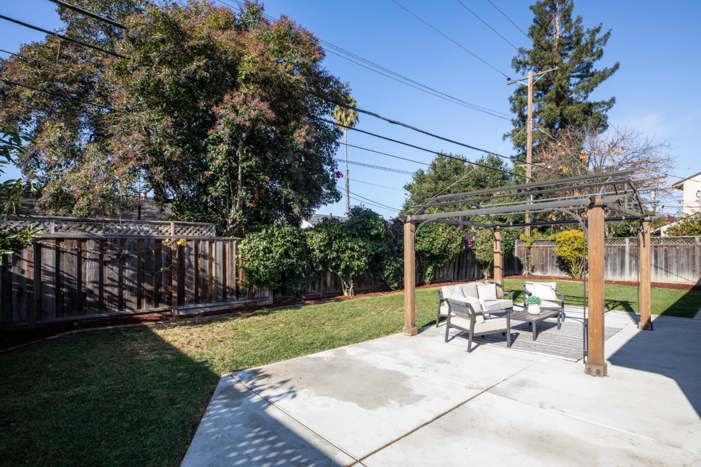 2381 Rosita Avenue