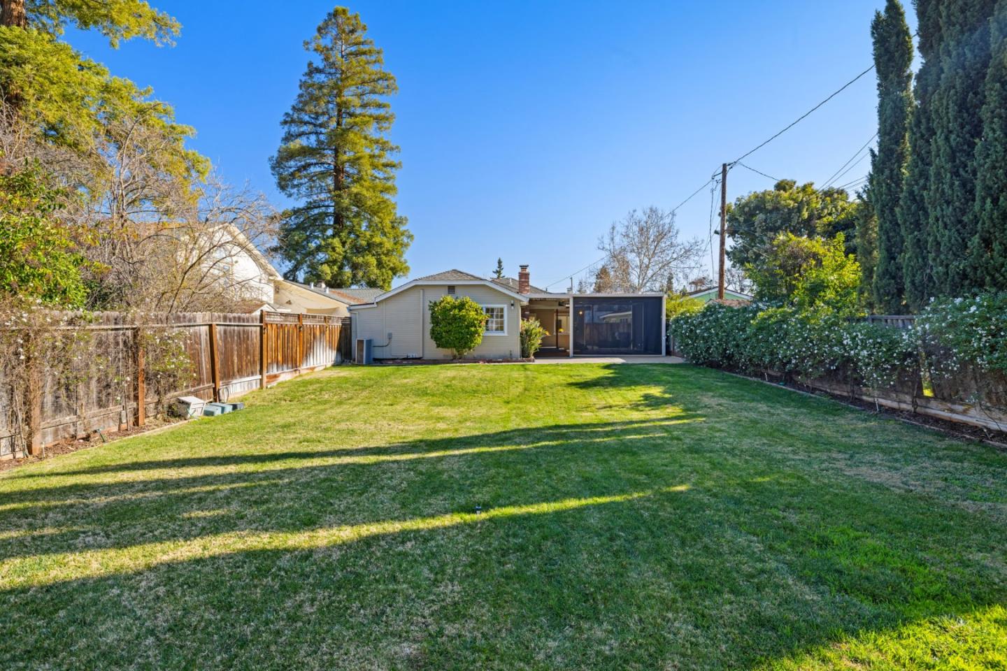 1525 Mckendrie Street