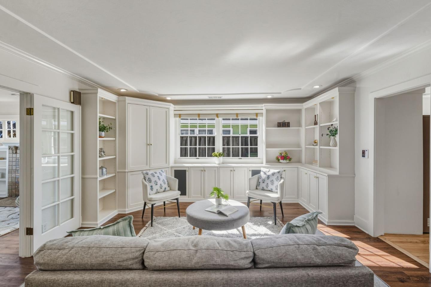 1525 Mckendrie Street