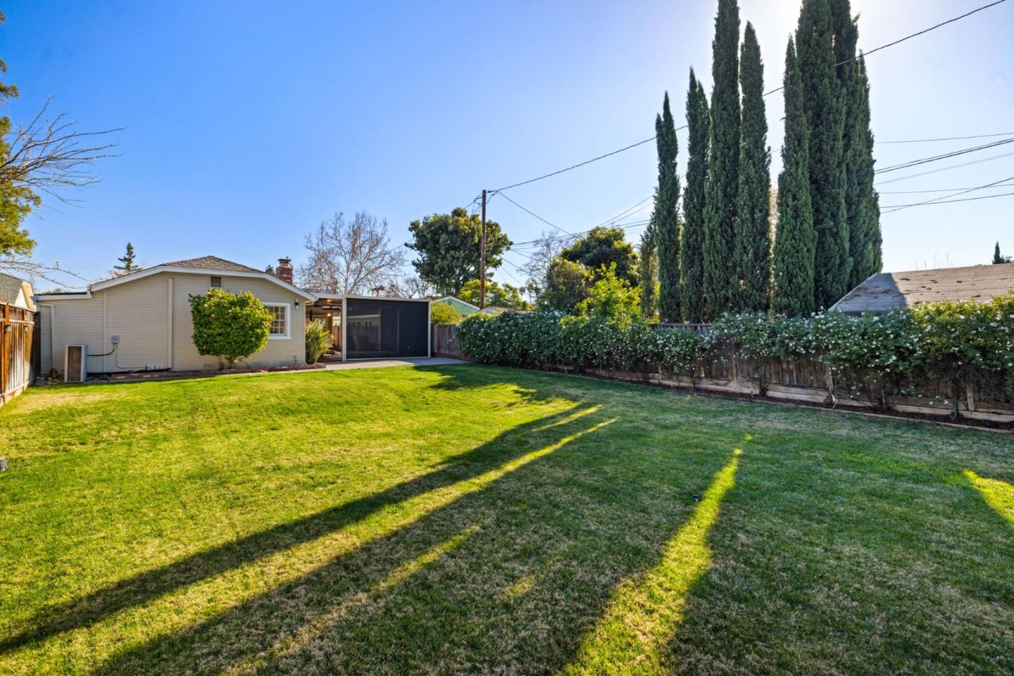 1525 Mckendrie Street