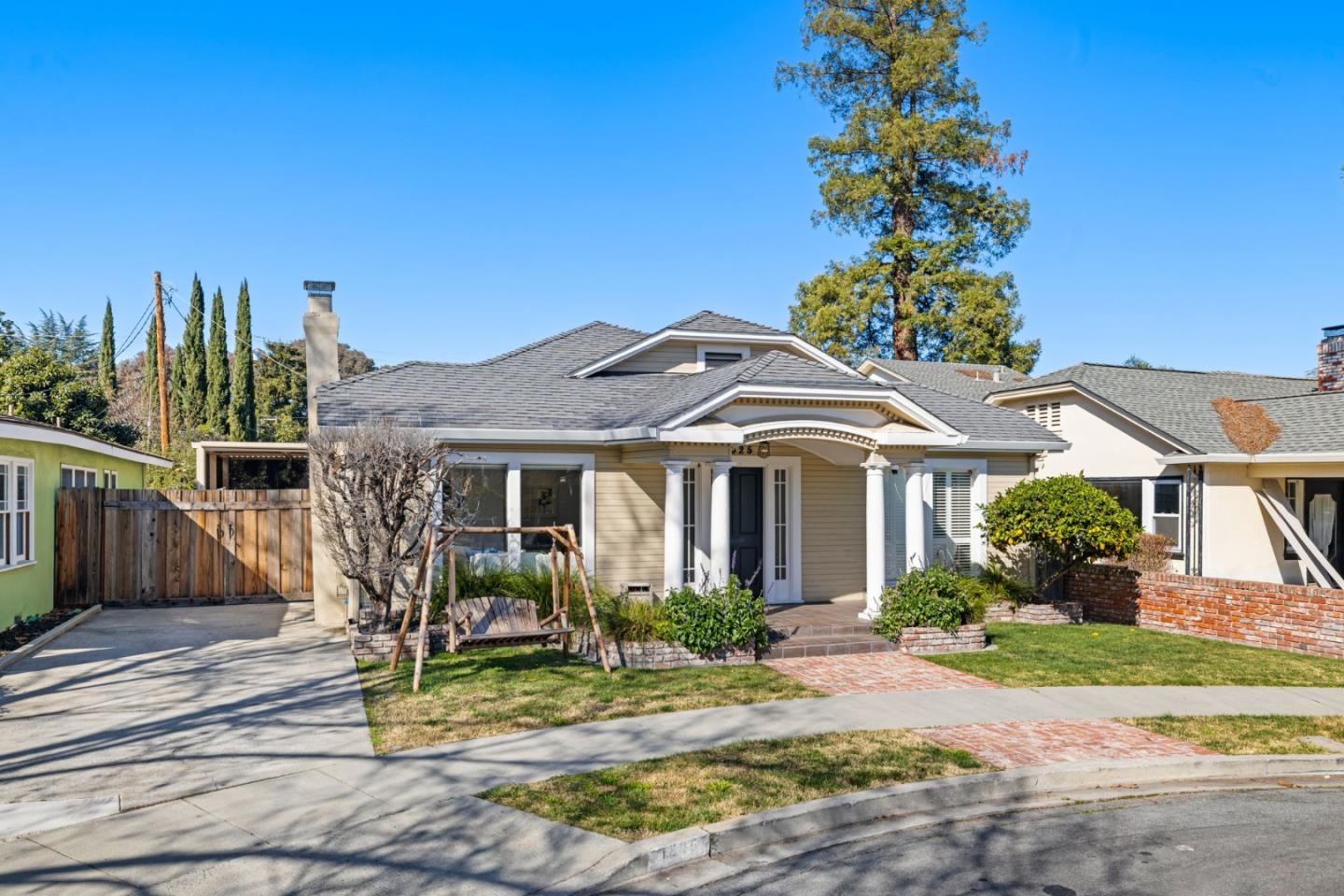 1525 Mckendrie Street