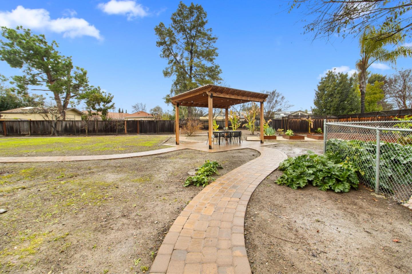 450 Stratford Park Court