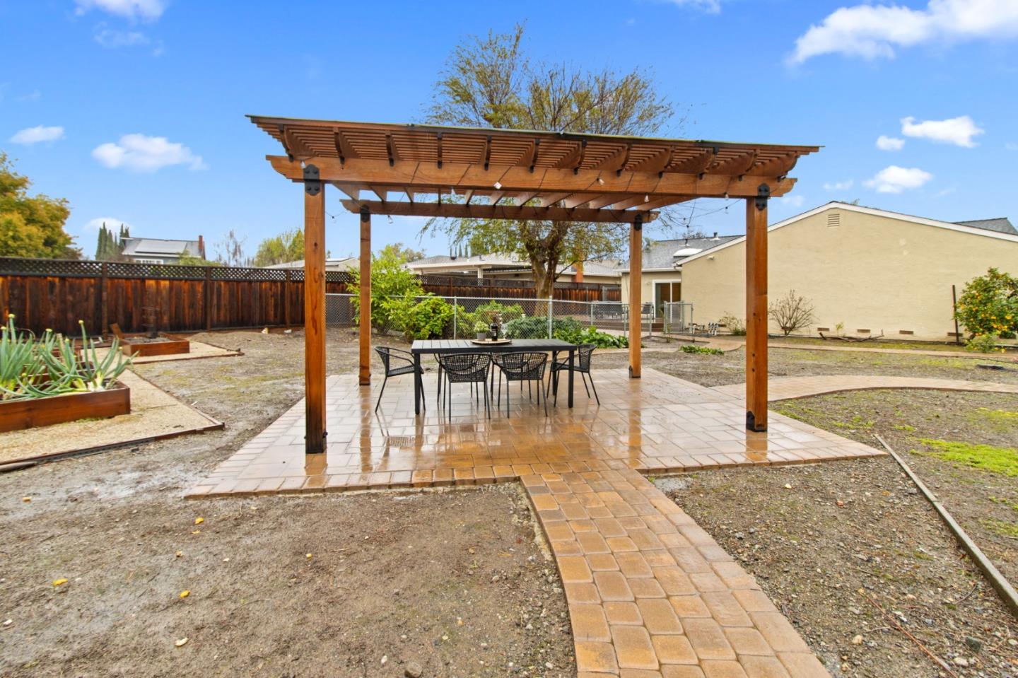 450 Stratford Park Court