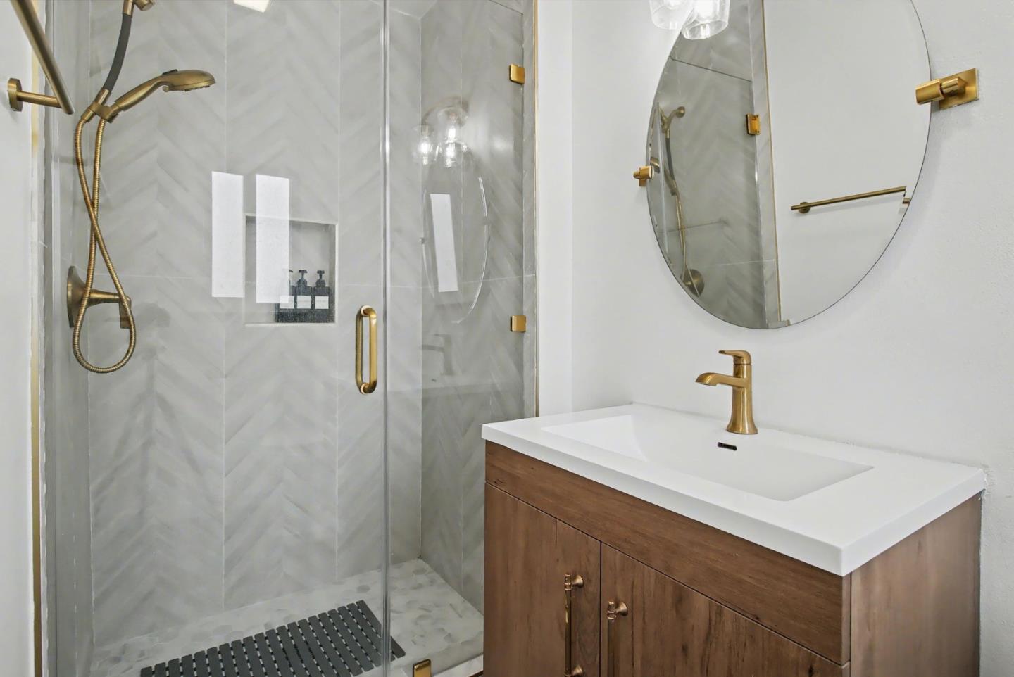 3950 Hamilton Park Drive