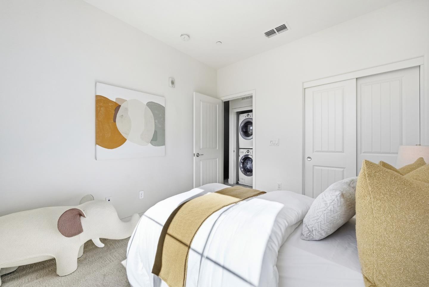 37616 Pimento Common