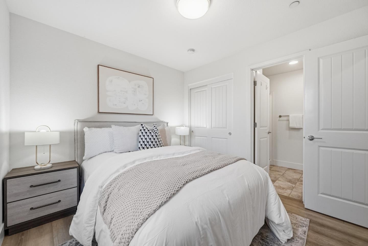 37616 Pimento Common