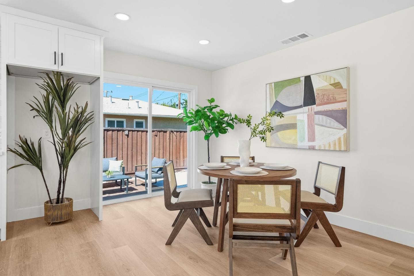 2177 Santa Cruz Avenue