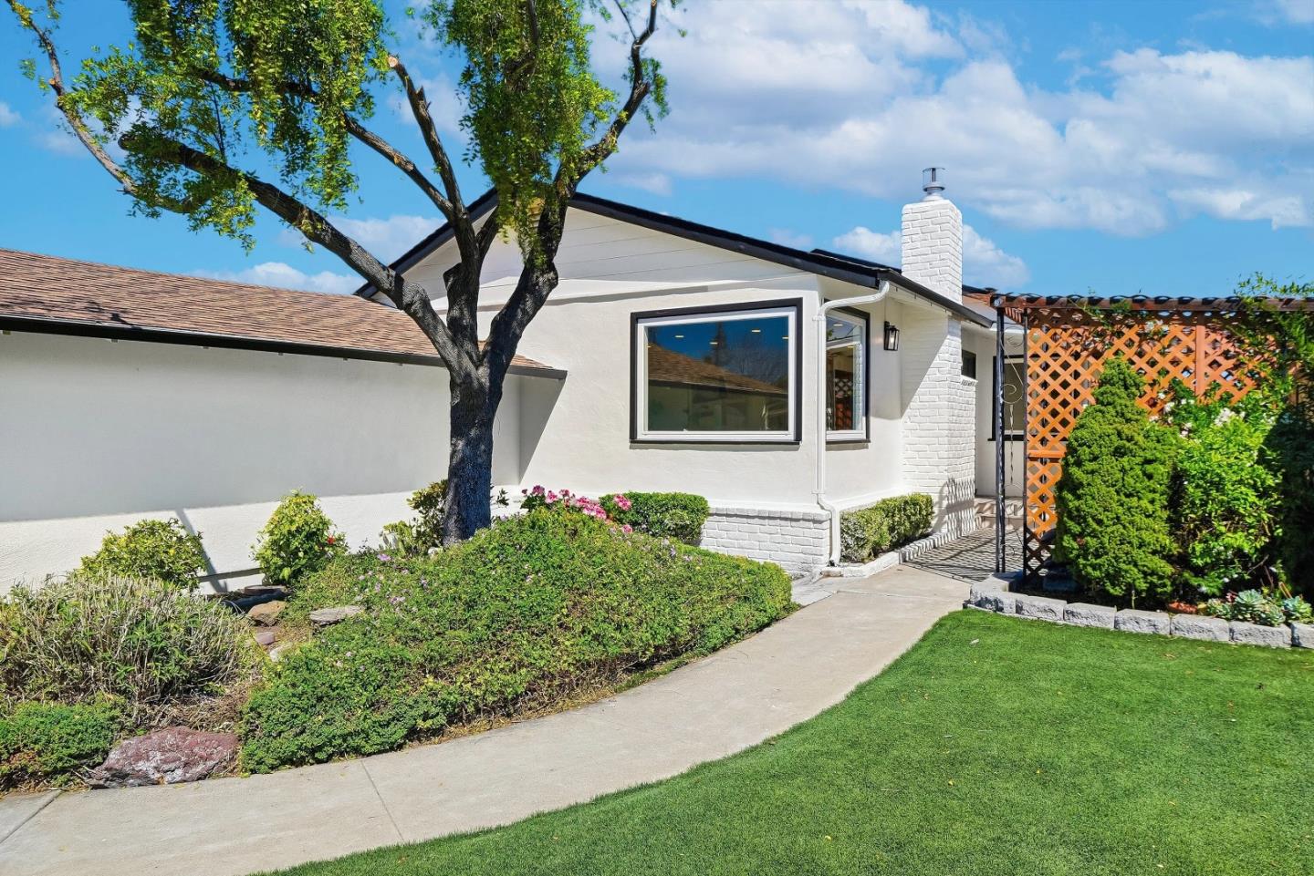 2177 Santa Cruz Avenue