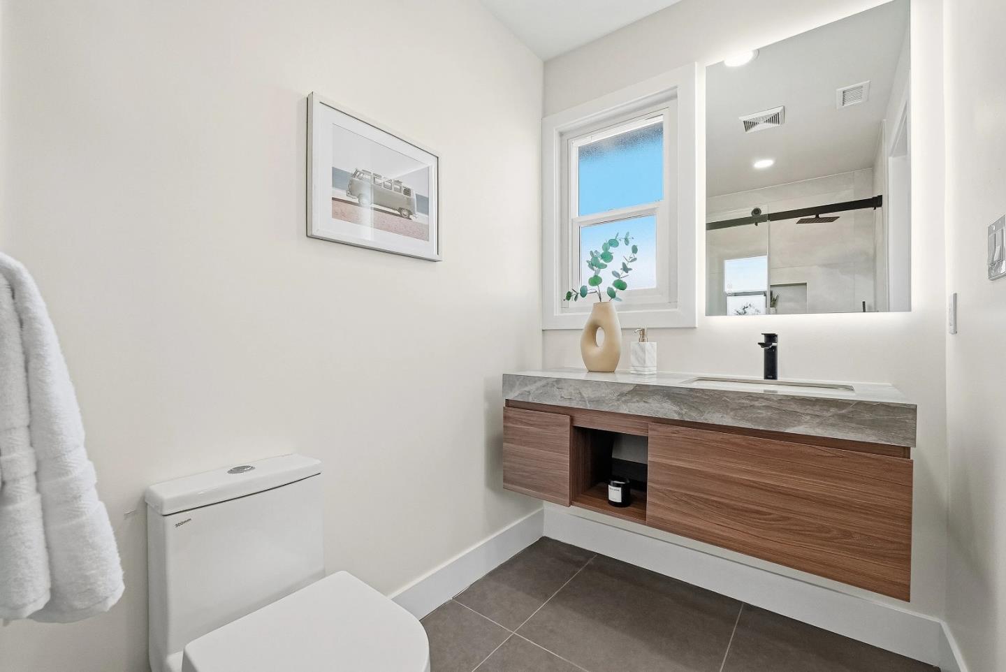 2177 Santa Cruz Avenue