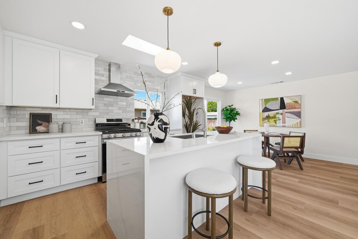 2177 Santa Cruz Avenue