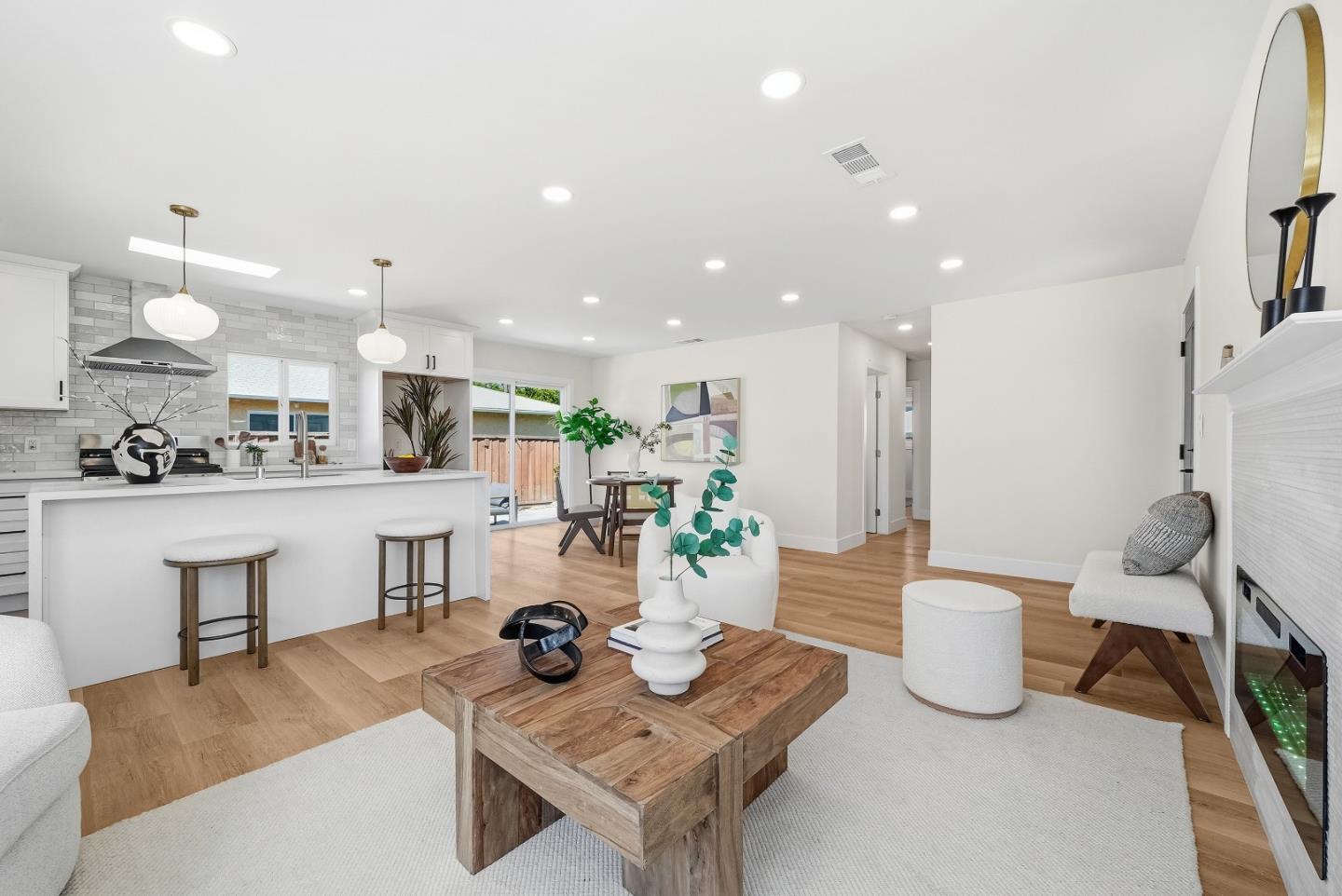 2177 Santa Cruz Avenue