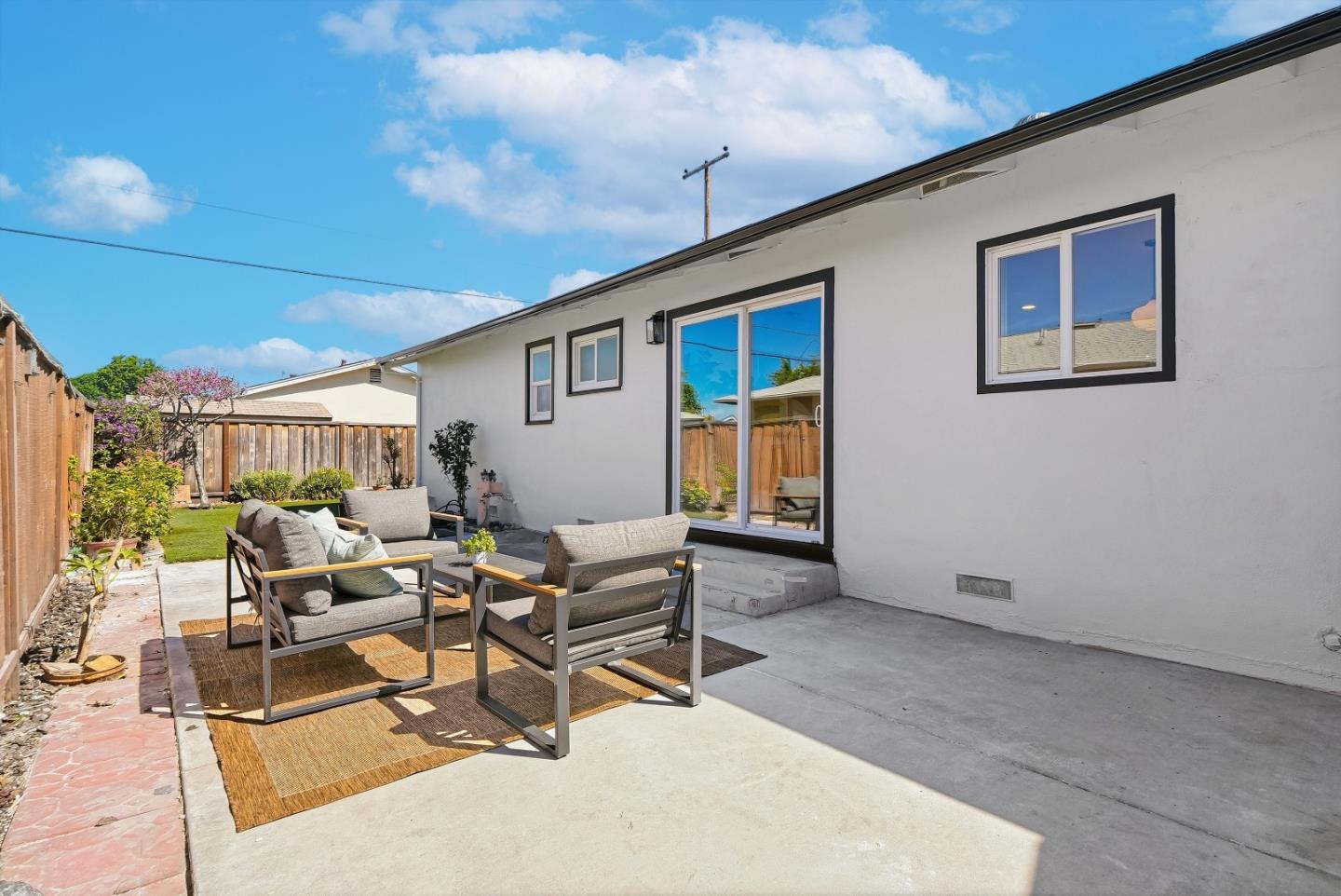 2177 Santa Cruz Avenue