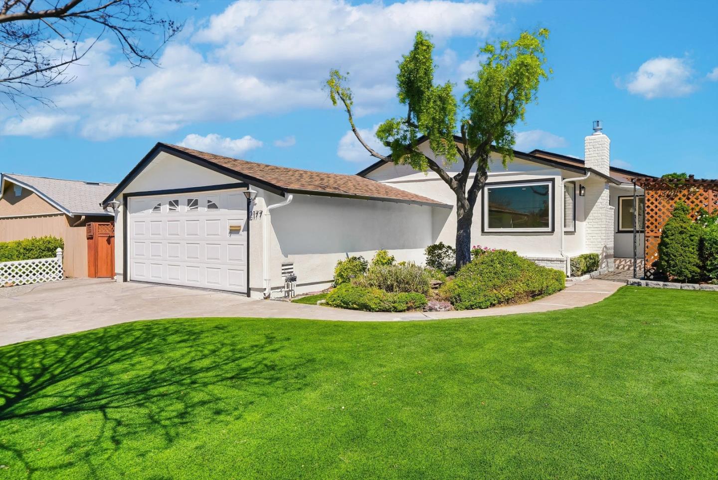 2177 Santa Cruz Avenue