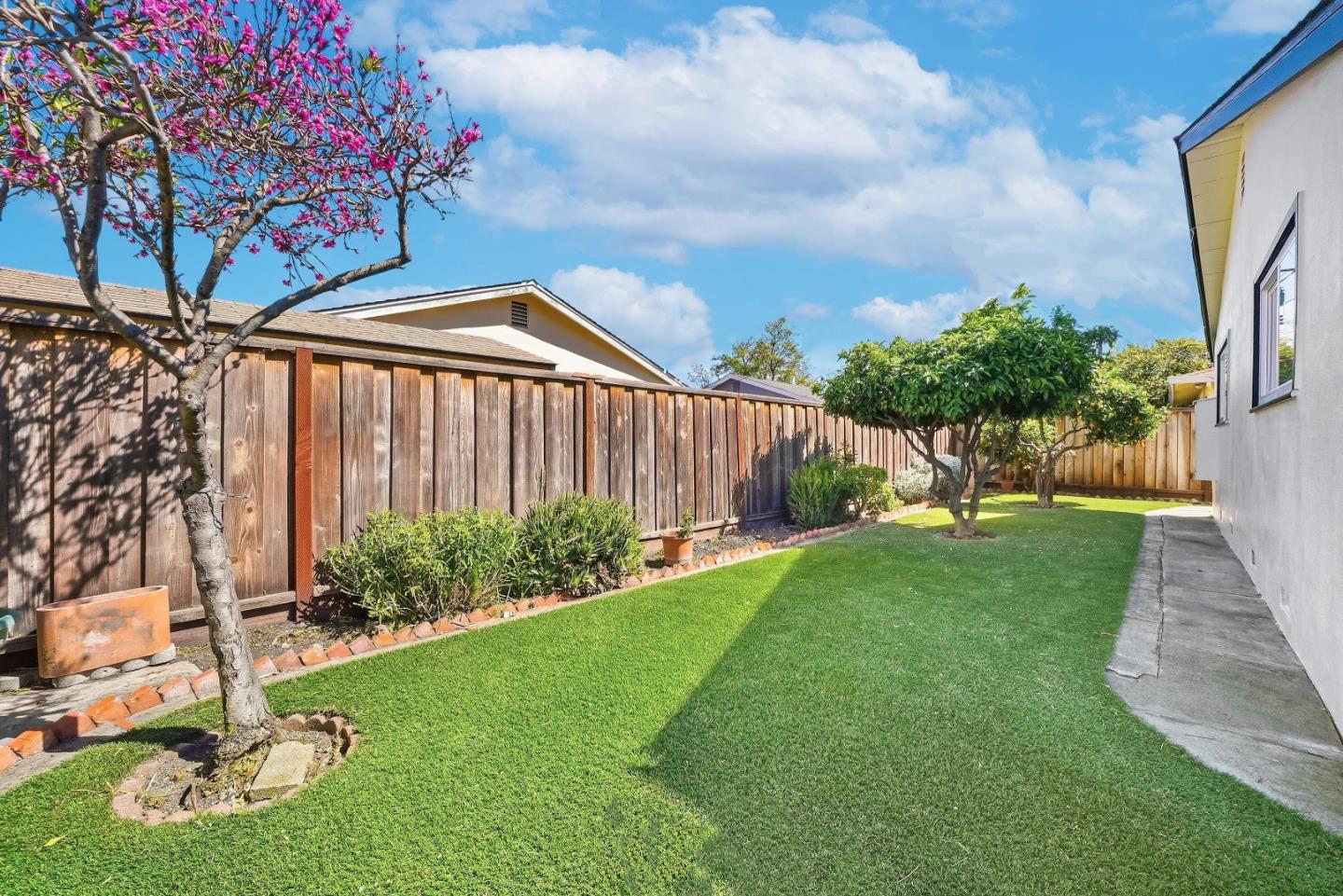 2177 Santa Cruz Avenue