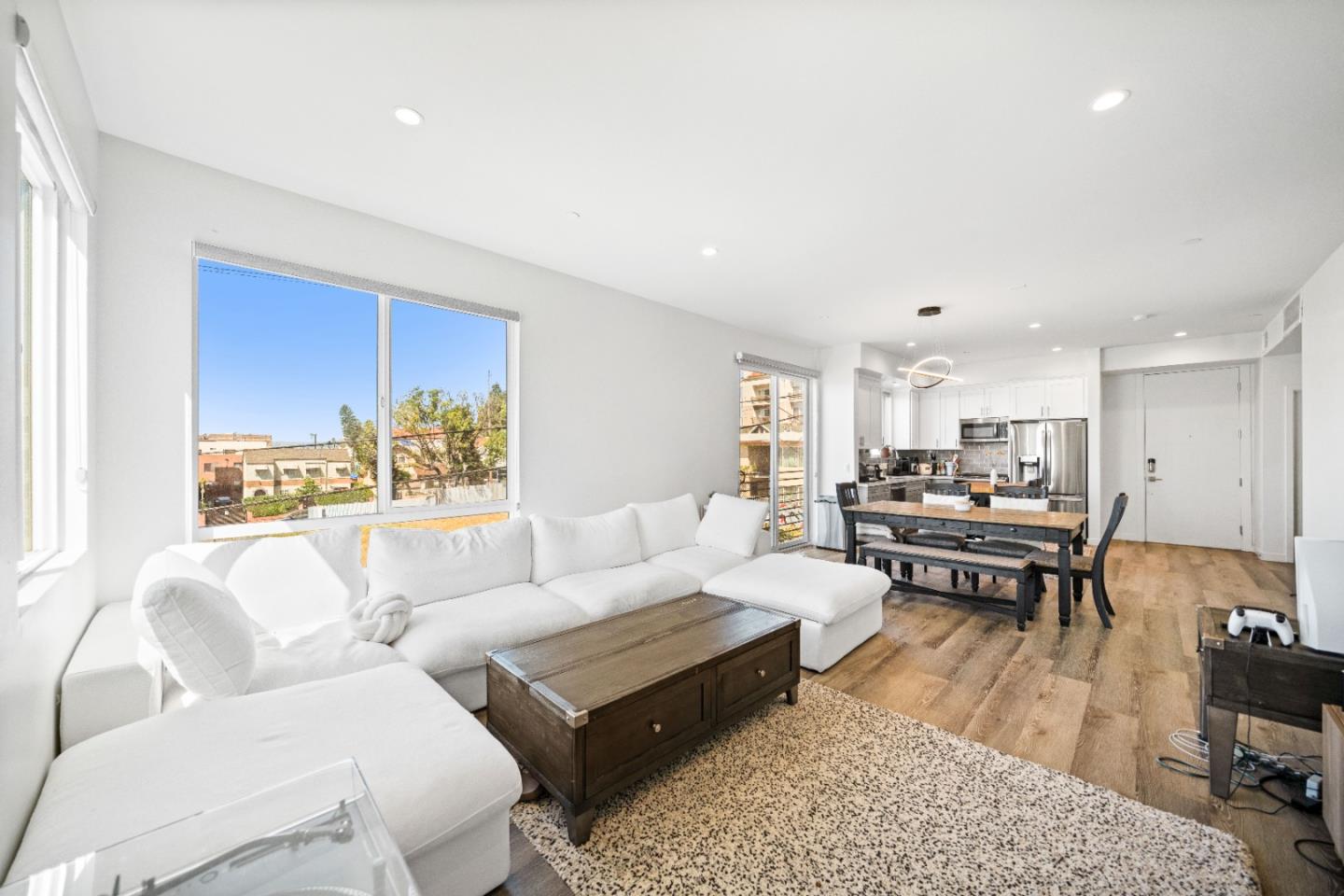 1055 South Serrano Avenue 305