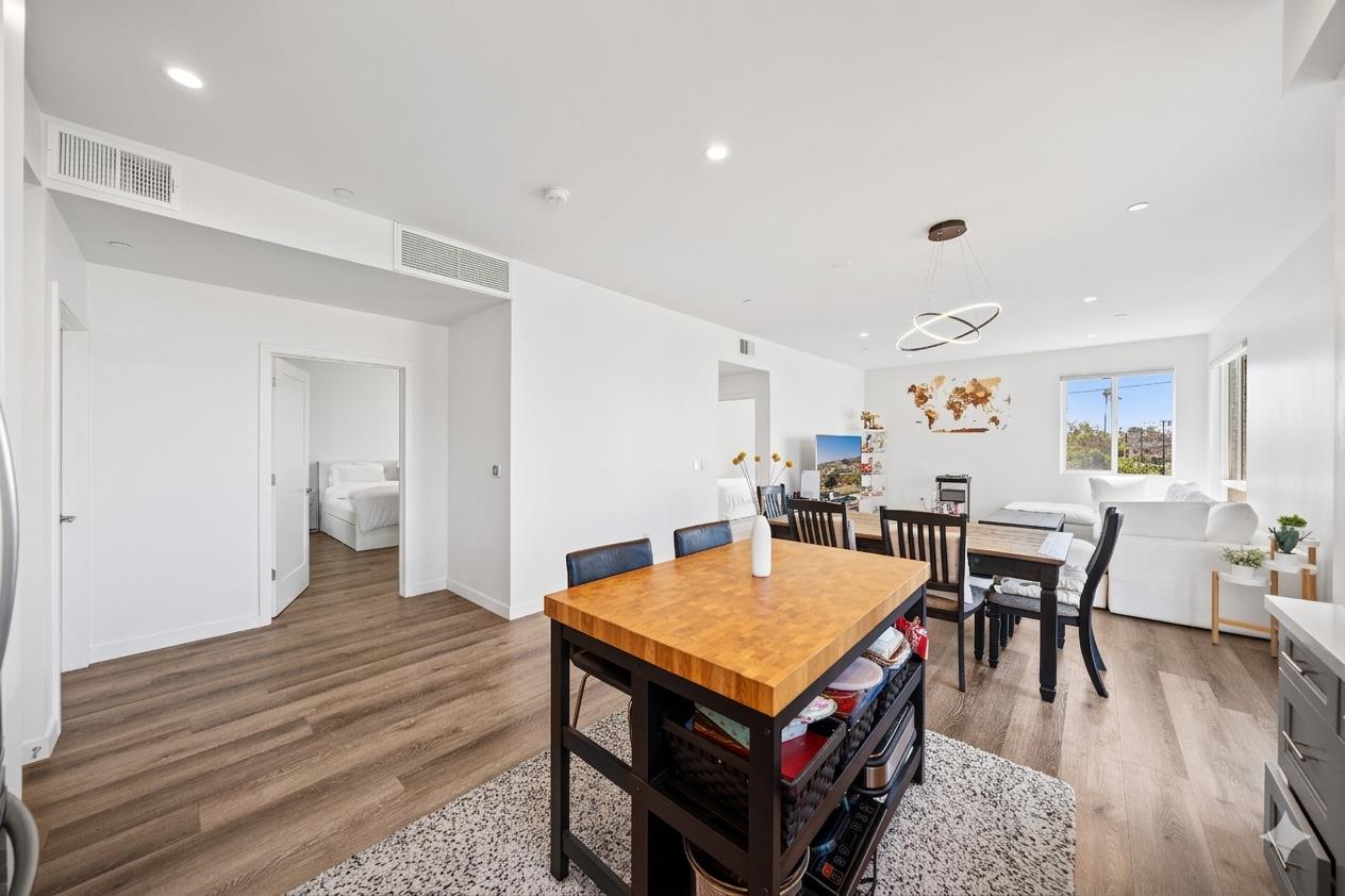 1055 South Serrano Avenue 305