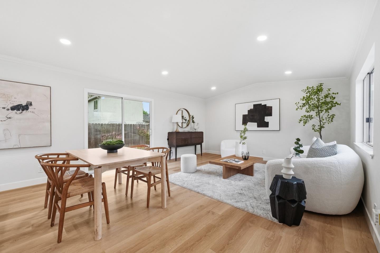 43252 Lindenwood Street