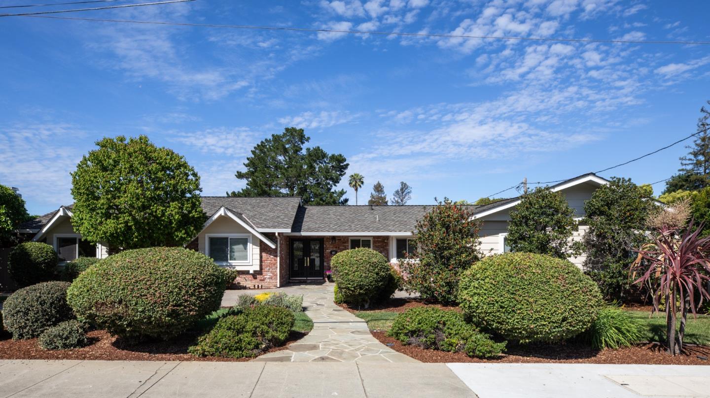 807 University Avenue