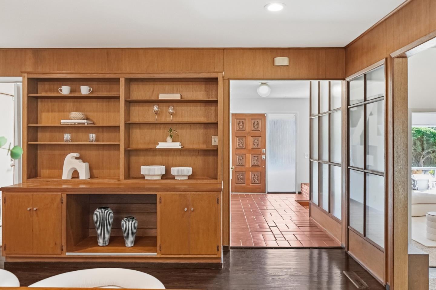 330 Hillview Drive