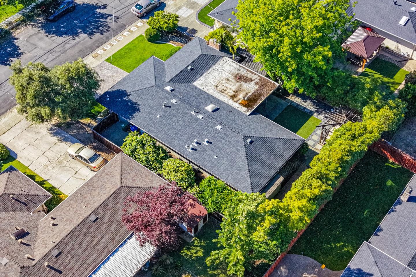 330 Hillview Drive