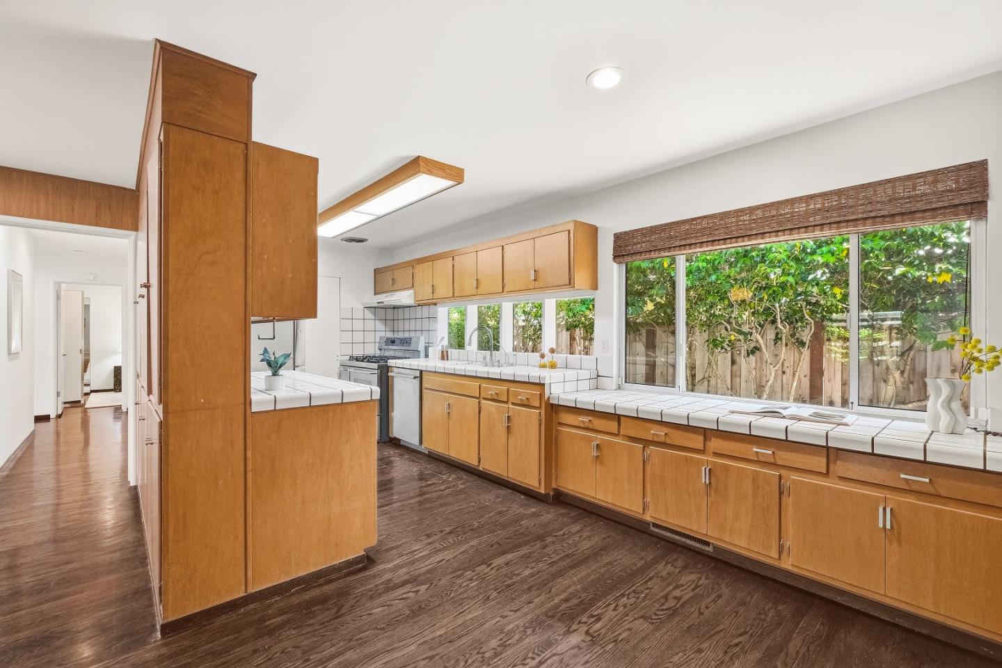 330 Hillview Drive