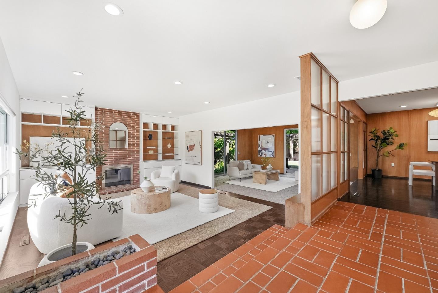 330 Hillview Drive