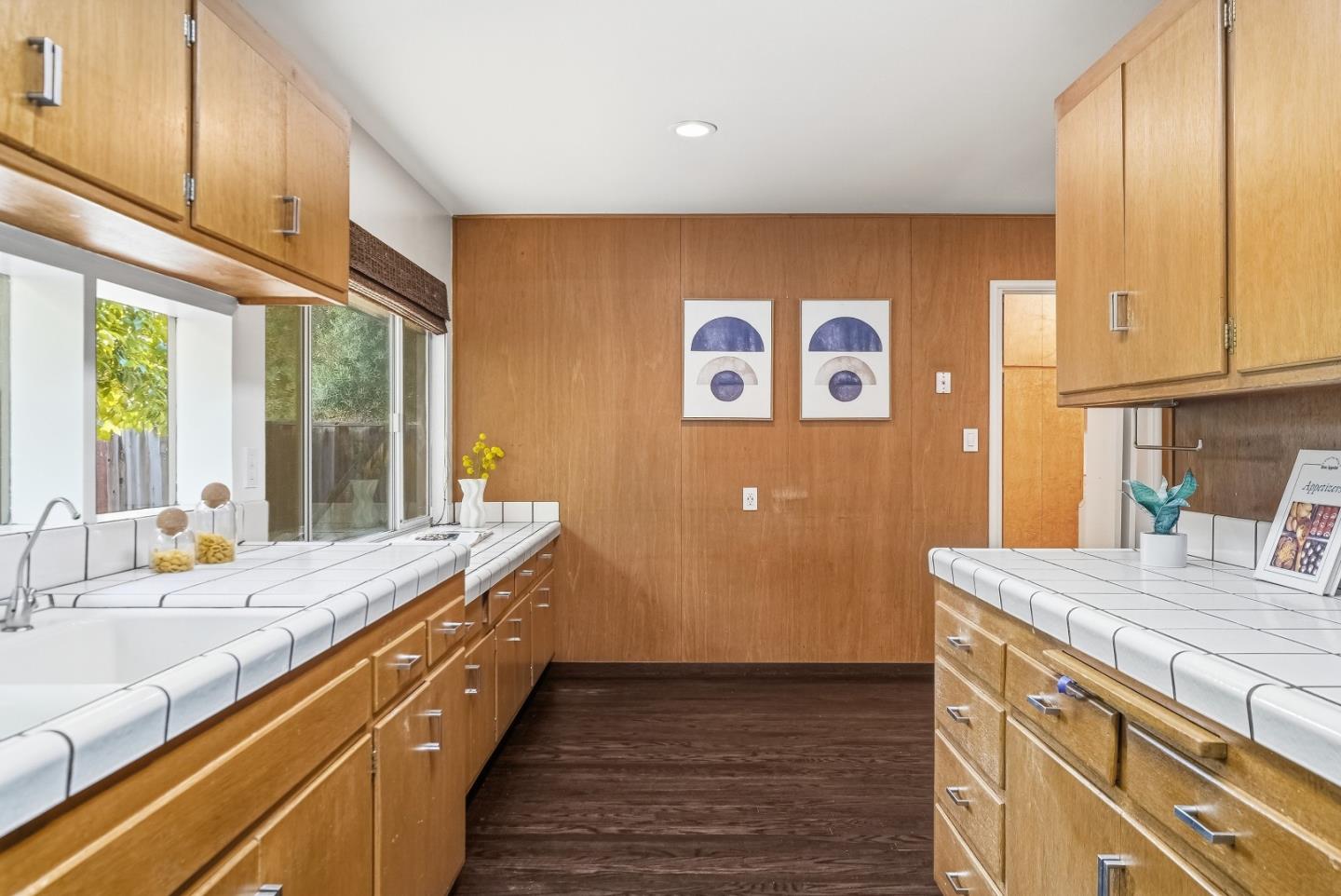 330 Hillview Drive