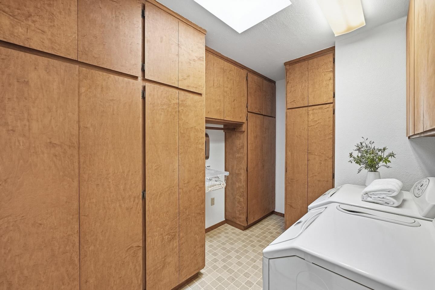 330 Hillview Drive