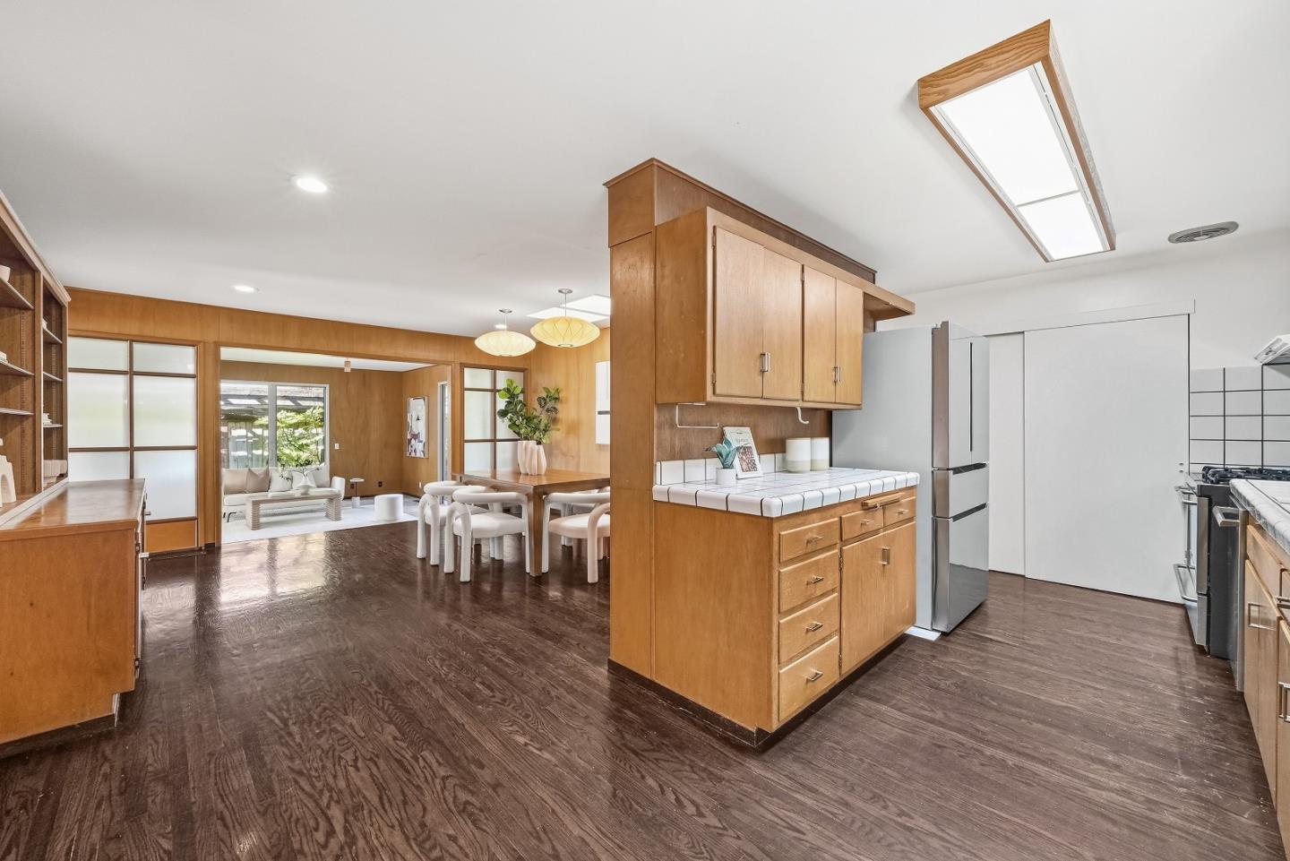330 Hillview Drive