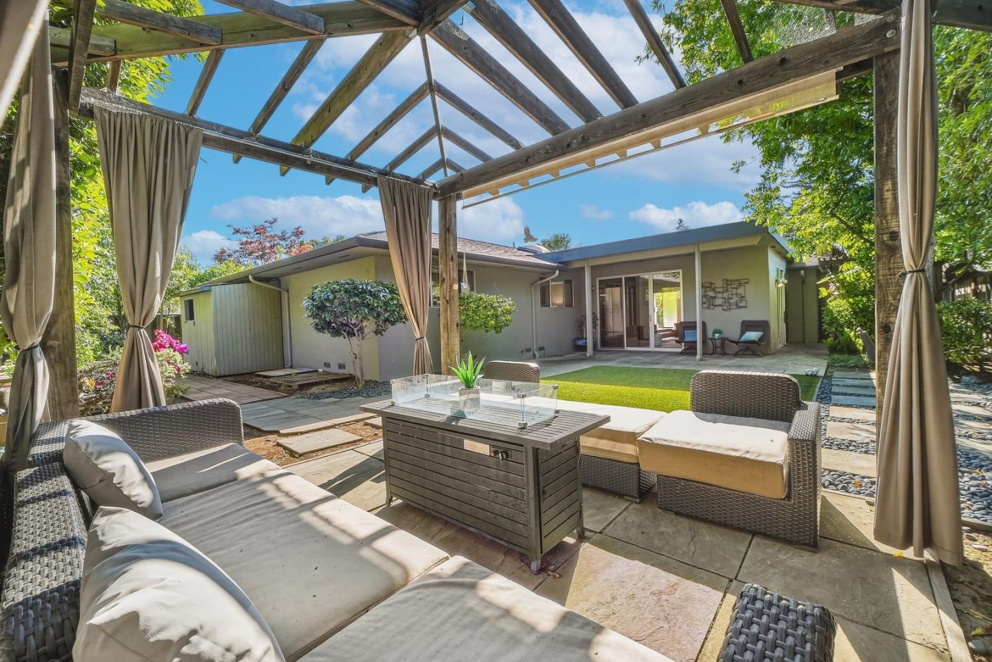330 Hillview Drive
