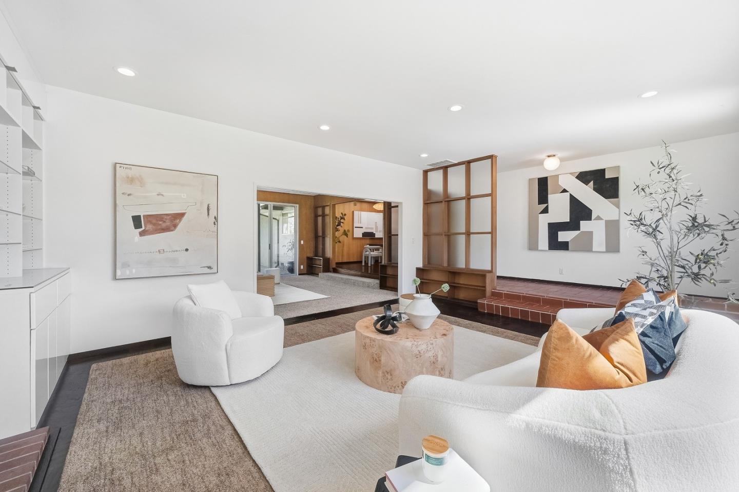 330 Hillview Drive