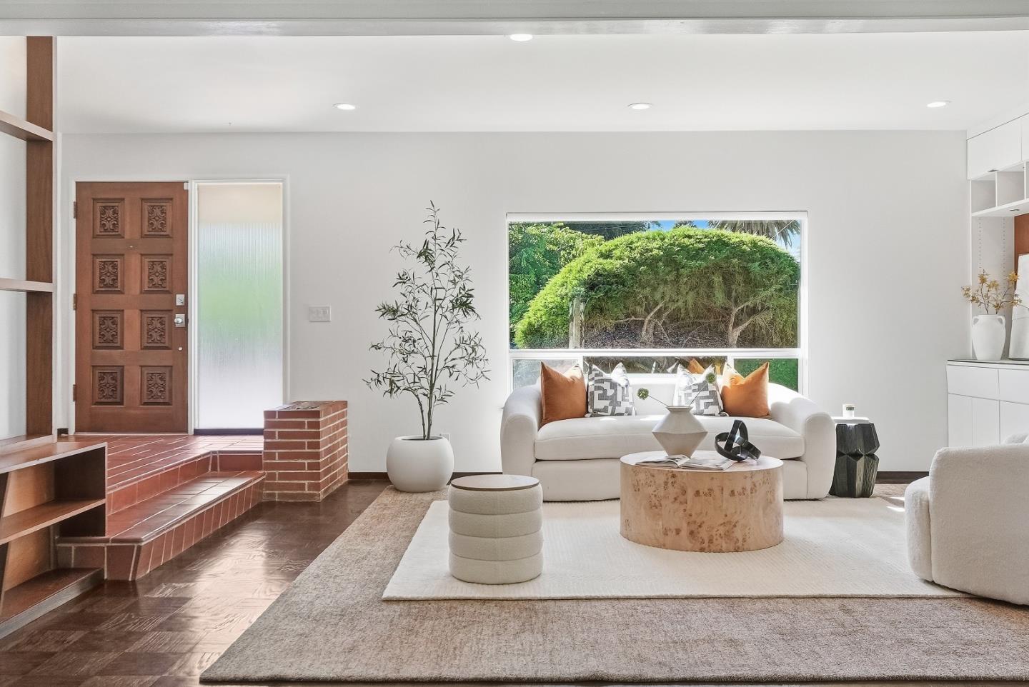 330 Hillview Drive