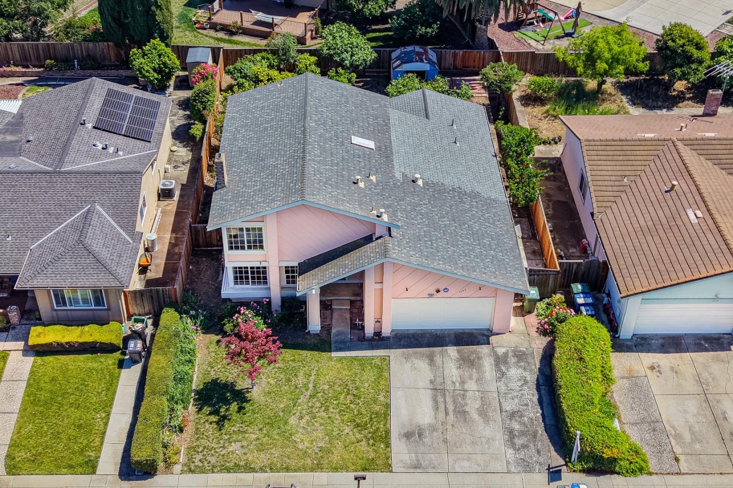 1402 Stemel Way