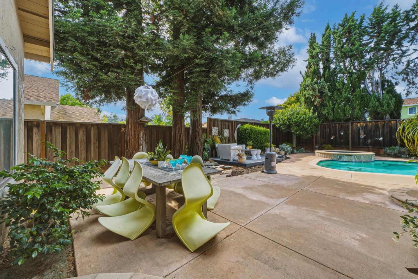 1497 Shinn Court